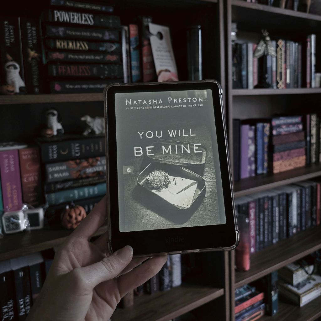 Love Notes & Bleeding&nbsp;Hearts